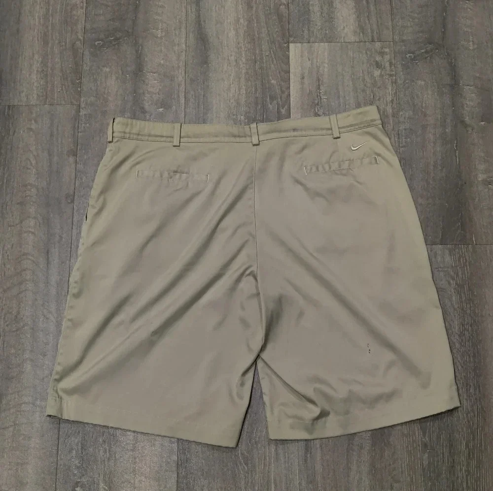 Nike Men's Golf Tour Performance Dri-Fit Tan Shorts